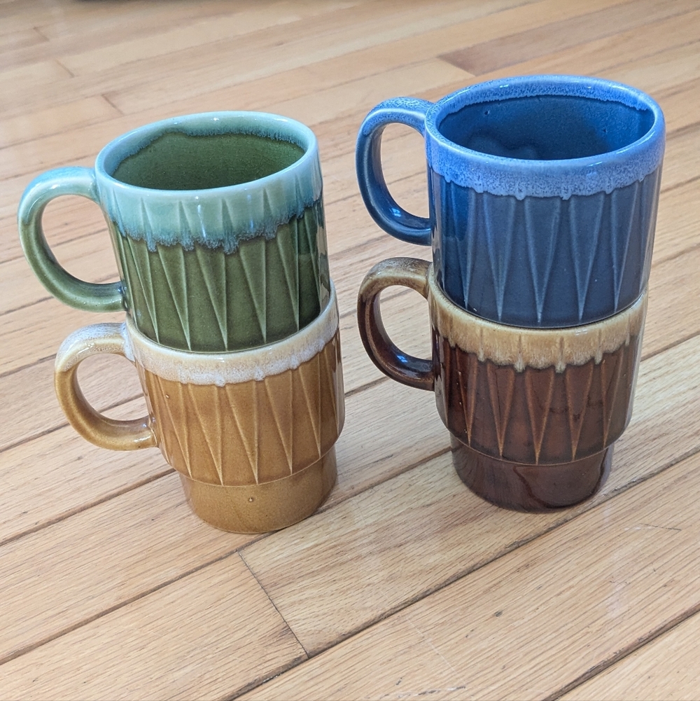 Vintage Set of 4 Stackable Nanco Mugs